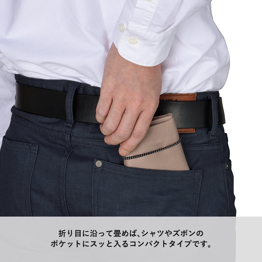 ポケットスクエア デリバッグ